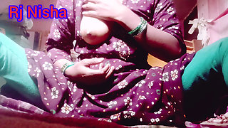 Indian Housewife and Best Performance by Handjob with Fingering