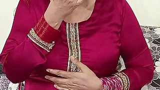 Beautiful Punjabi Pakistani Stepaunty Orgasm with Dildo