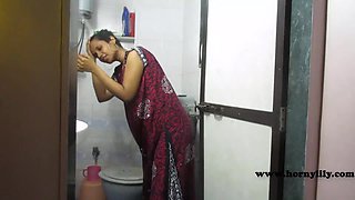Indian College 18 Year Old Big Ass Babe In Bathroom Taking Shower
