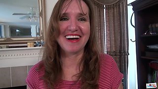 Older Woman in nylon pantyhose has Solo Fun Fingering - Terri Pazelli - Mature