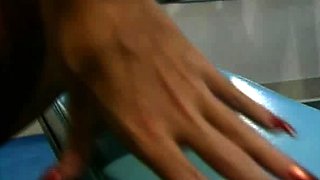 Amateur cumshot brunette babe wanks for jizz in her bedroom