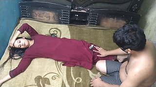 Indian Bhabhi Gets Naughty Desi Wife Who Loves to Tease
