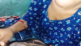 Neha Bhabhi Deep Throat Hard Sucking Big Indian Cock and Swallowing Cum