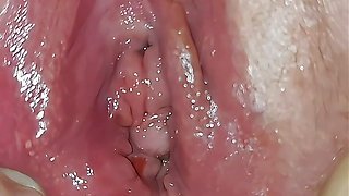 Close-up wet pussy orgasm!!