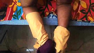 Desi Aunty Fucks Manager Hard - Hot Married Indian Woman First Time Naughty