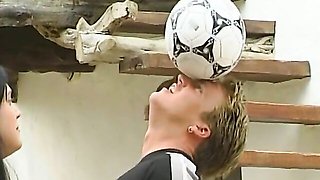 Watch extraordinary lassie's action