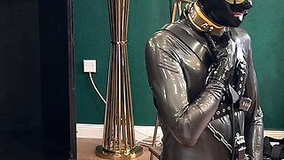 Ava Fetish-art Puts Perv in the Pussy Smell Hood