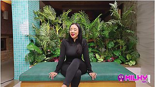 Beautiful Gigantic Ass Shows Up For Her Job Interview