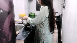 Horny Indian Housewife Homemade Sex Scandal