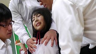 Sexy Schoolgirl Gets a Facial at School - JapanHDV