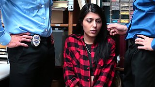 Cops speding lunchtime in a thiefs pussy