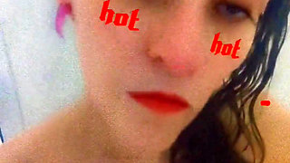 Spinny Duckyy Gets Clean