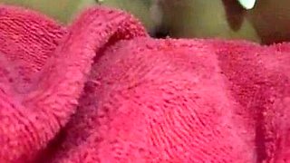 fingering my pussy to creamy squirting orgasm