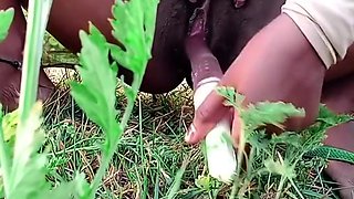 Bengail Ritu Boudi Jungle Toilet Sex Toy