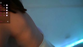 Omege japanese girl with big boobs on cams