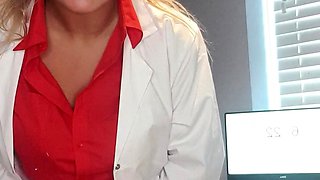 Big boobs milf masturbates with her dildo