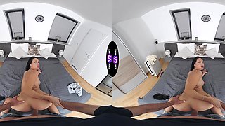 Alyssa's bouncy booty in VR HD porn