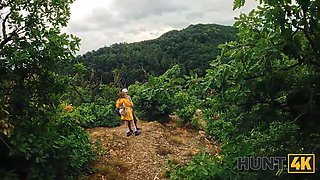 Hunt4k. encountered a bare stranger with nice knockers in the forest