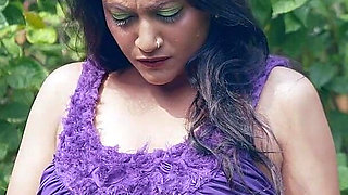 Indian Hot Girlfriend Desperate for the Hard Sex From Her Boyfriend