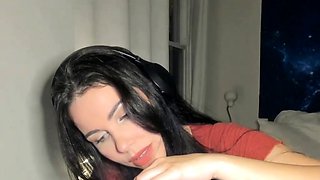 Tattoed Amateur Webcam Girl Hot Dildo Action Masturbation