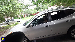 Hot Ebony MILF Sunny Can Get Very Naughty When You Ask Her