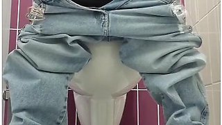 Pee In Public Toilet With Song :d