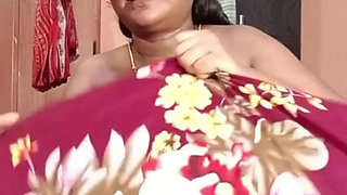 Bigboobs Desi Indian Aunty Sex Talk with Video Call
