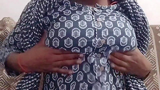 Desi Indian GF Hard Pussy Fingering and Clit Rubbing with Loud Moaning Orgasm. His Magic Finger Always Make Me Unctrolled