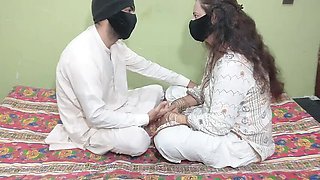 Desi Indian Bhabhi Fucked Hard While Shopping - Hot Hindi Audio & Rough Sex
