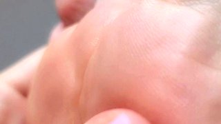 Close up amateur beauty uses her toy to masturbates