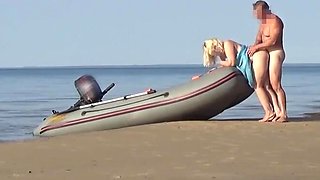 Boatman ravaged a super-steamy tourist