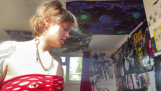 No Makeup Goth Girl Makes You Worship Her Nose in the Sun